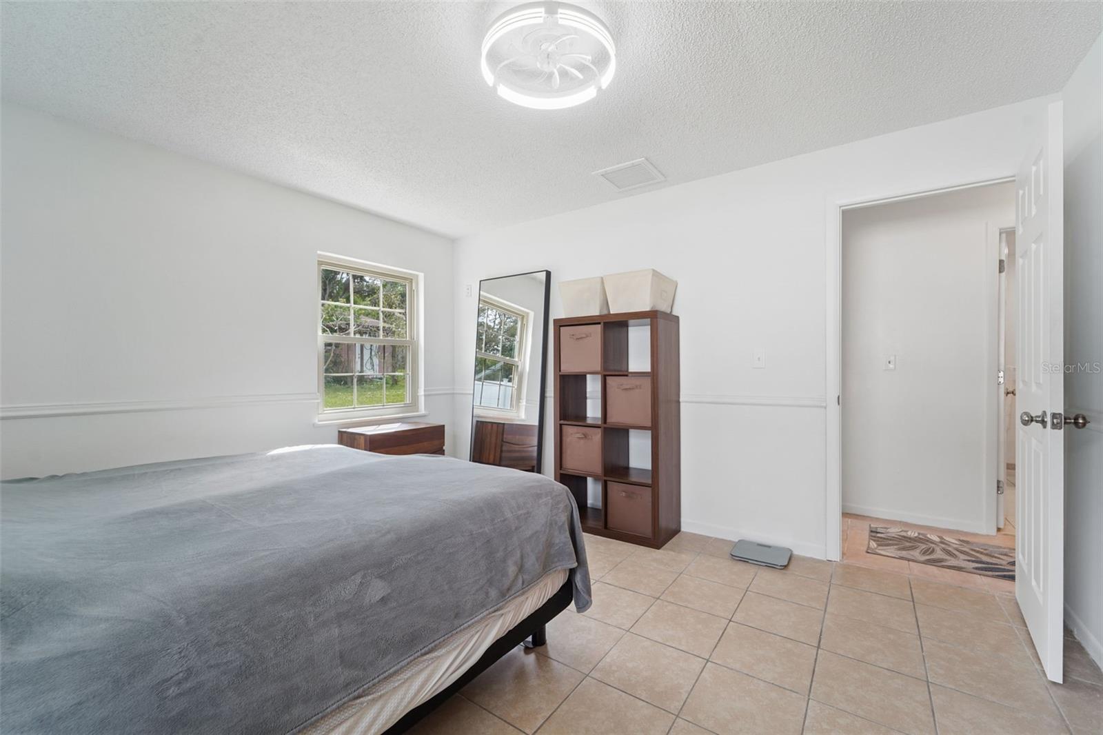 Image 19 of 39 For 2007 Golf View Drive