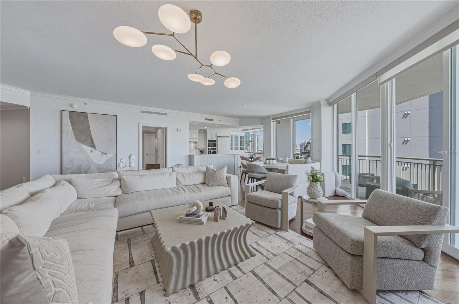 Image 41 of 96 For 450 Knights Run Avenue 902