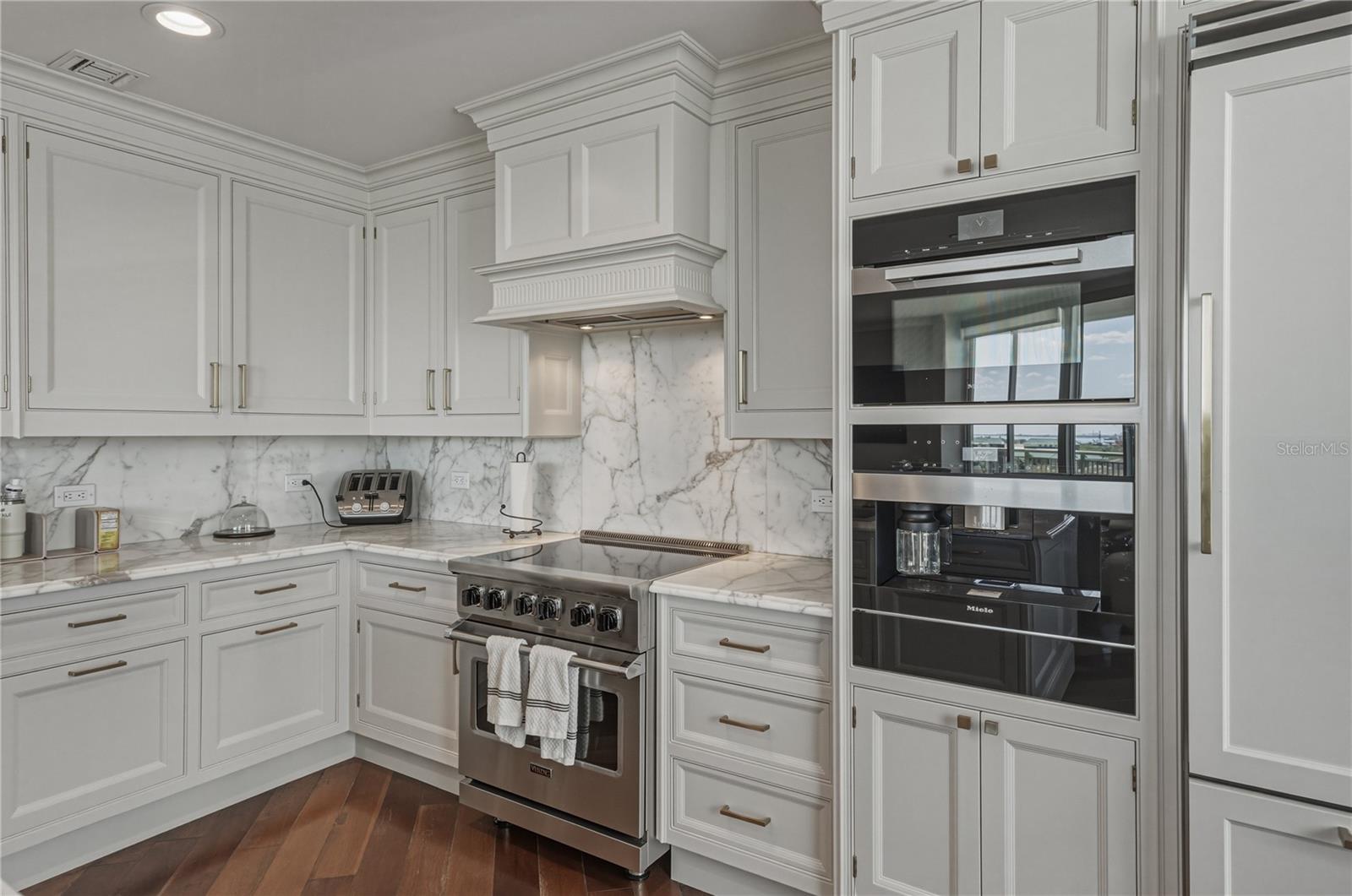 Image 52 of 96 For 450 Knights Run Avenue 902