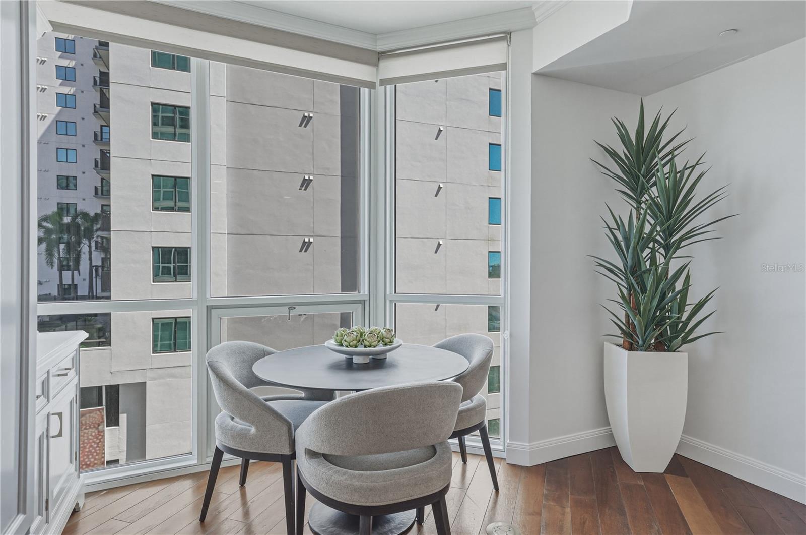 Image 57 of 96 For 450 Knights Run Avenue 902