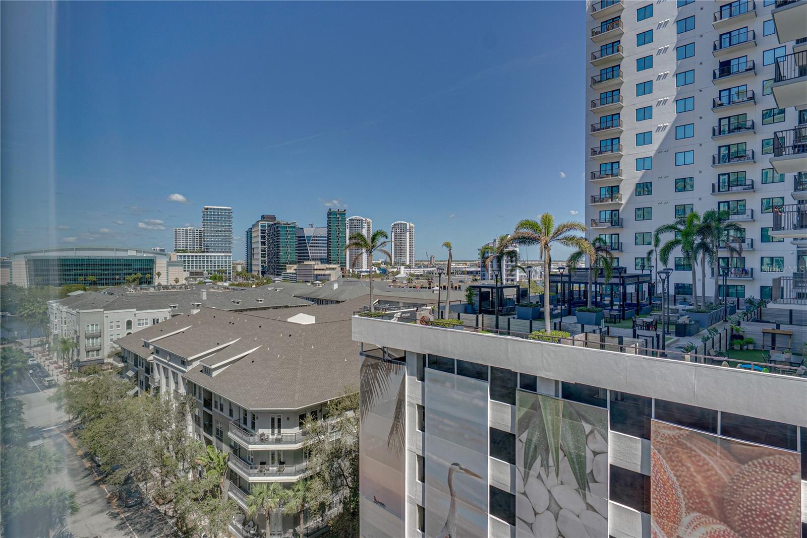 Image 60 of 96 For 450 Knights Run Avenue 902