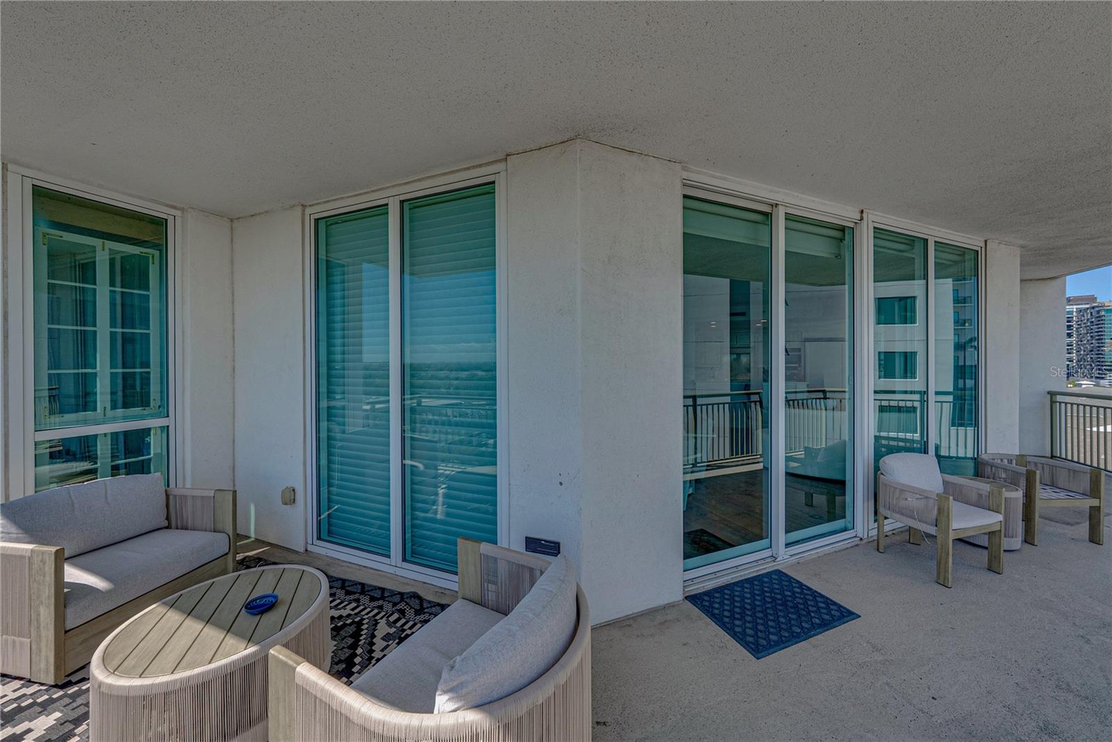 Image 67 of 96 For 450 Knights Run Avenue 902