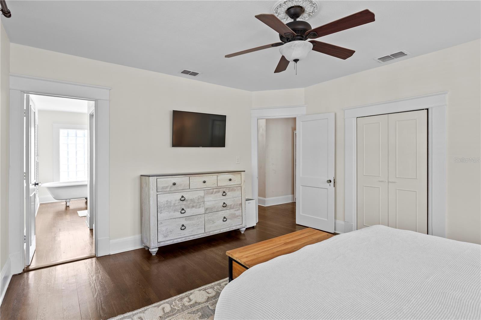 Image 29 of 49 For 2810 Morrison Avenue