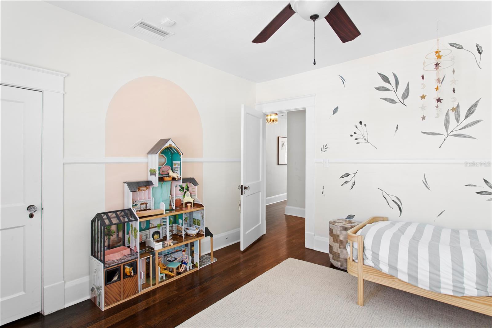 Image 35 of 49 For 2810 Morrison Avenue