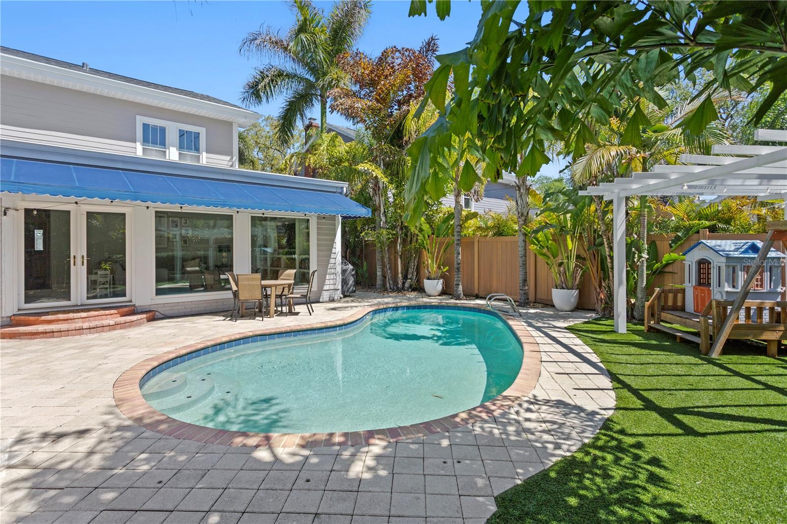 Image 44 of 49 For 2810 Morrison Avenue