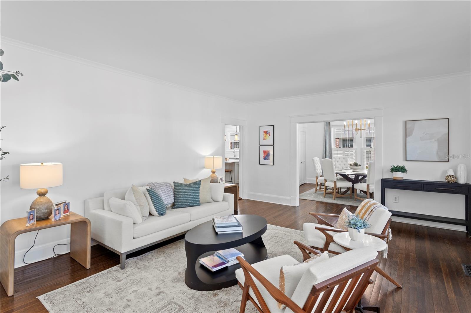 Image 9 of 49 For 2810 Morrison Avenue