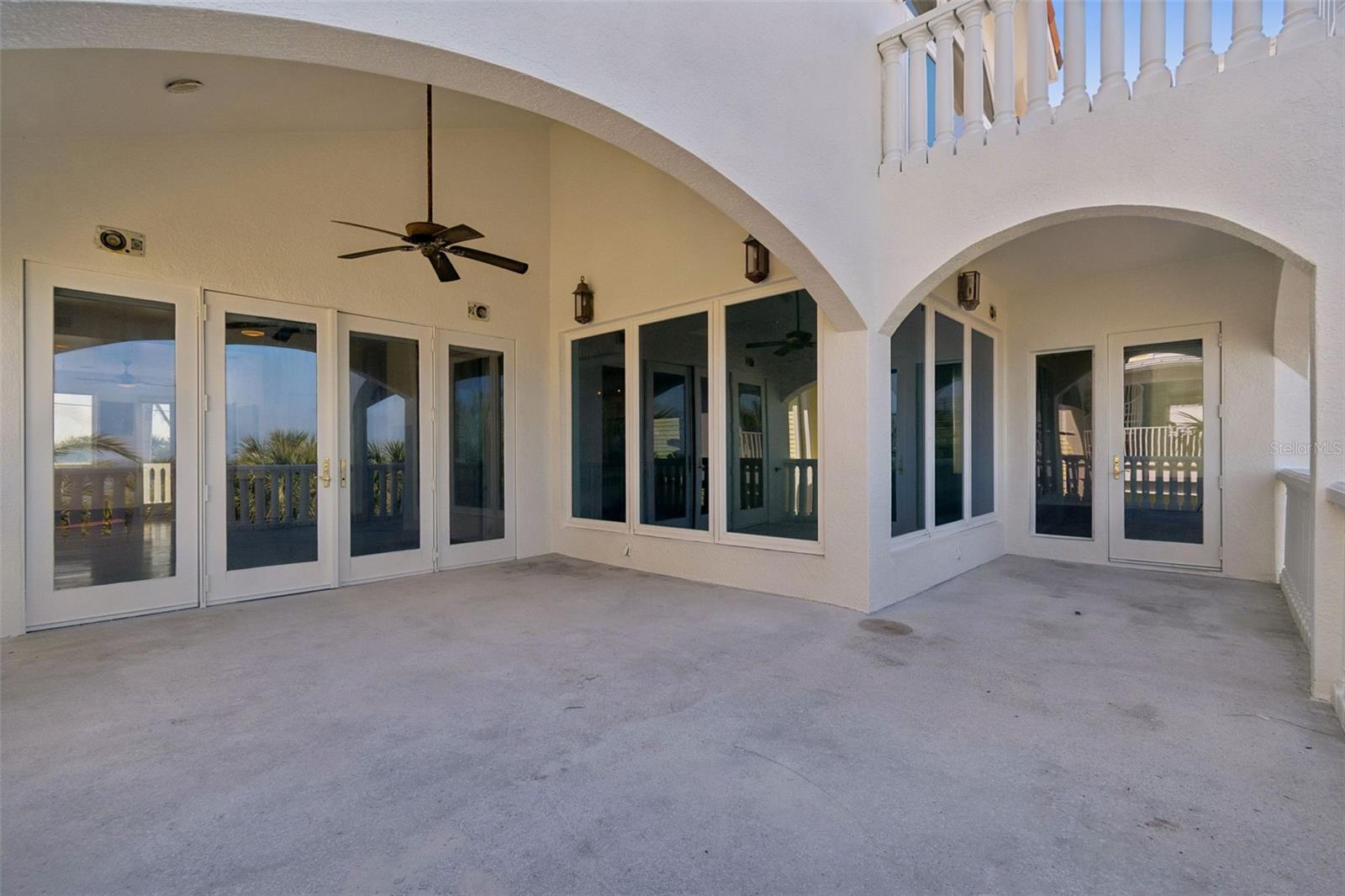 Listing photo id 59 for 2811 Sunset Way