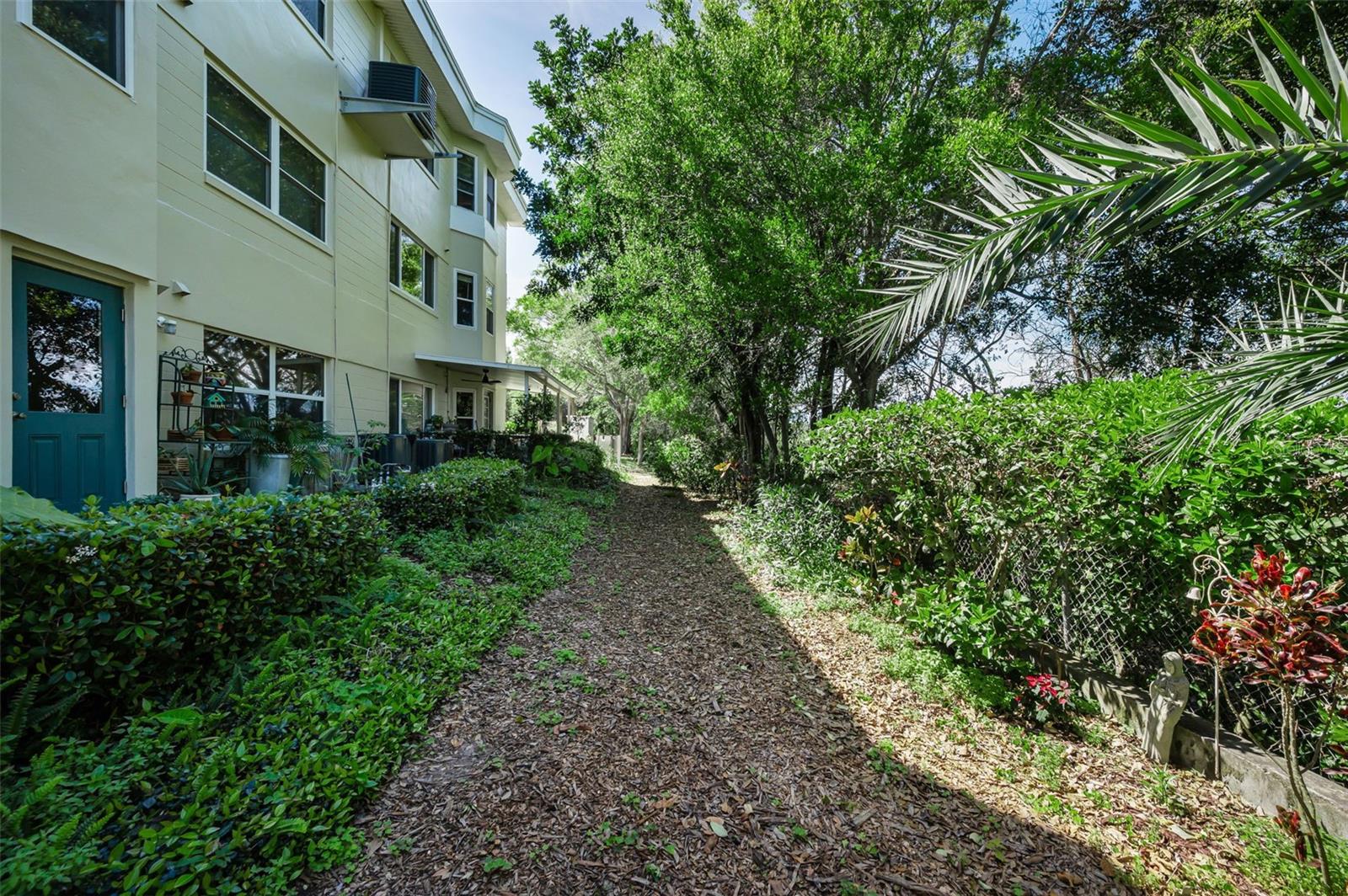 Image 10 of 96 For 2210 Utopian Drive E 203