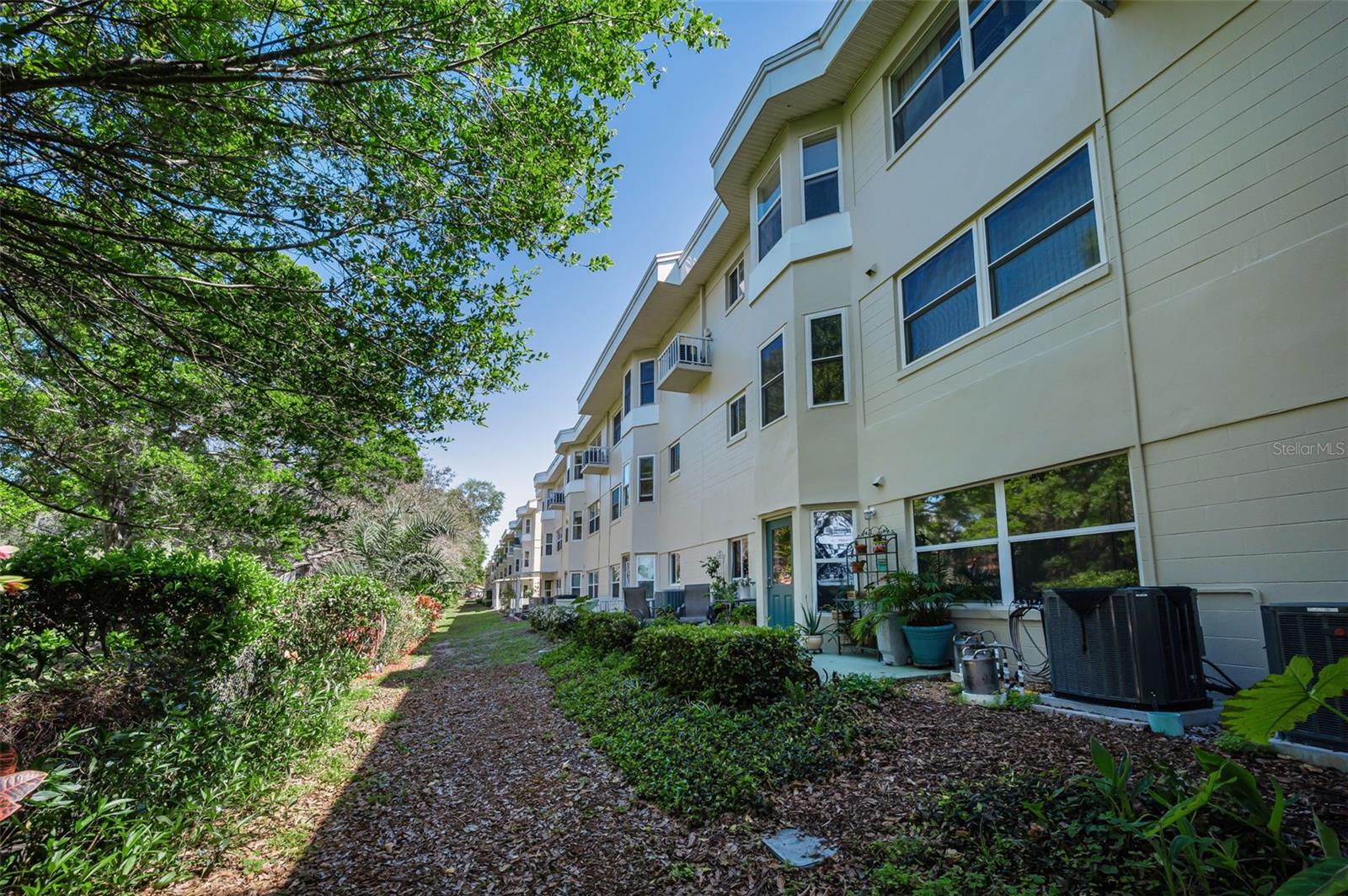 Image 11 of 96 For 2210 Utopian Drive E 203