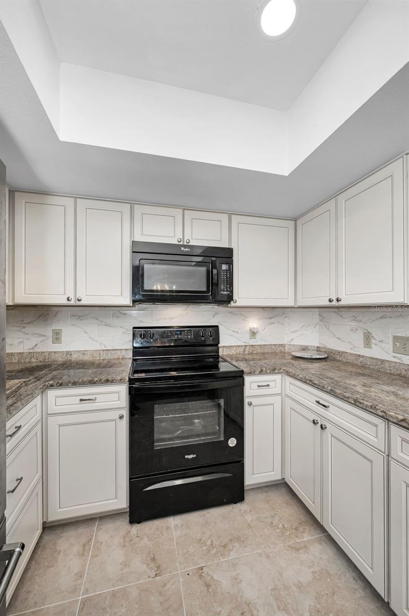 Image 22 of 96 For 2210 Utopian Drive E 203