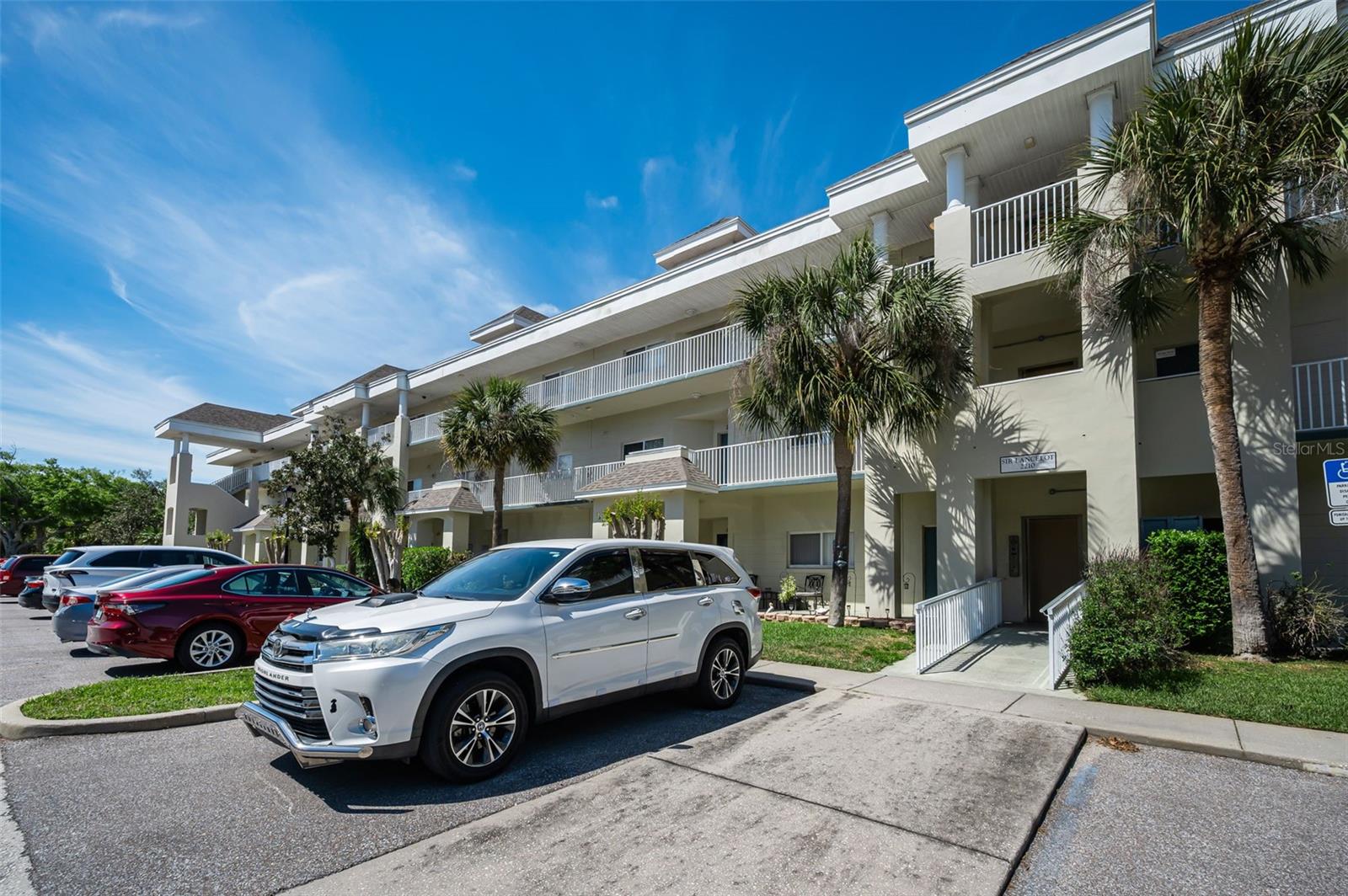 Image 6 of 96 For 2210 Utopian Drive E 203