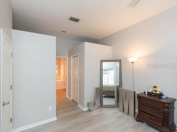 Image 11 of 24 For 23635 Oakside Boulevard