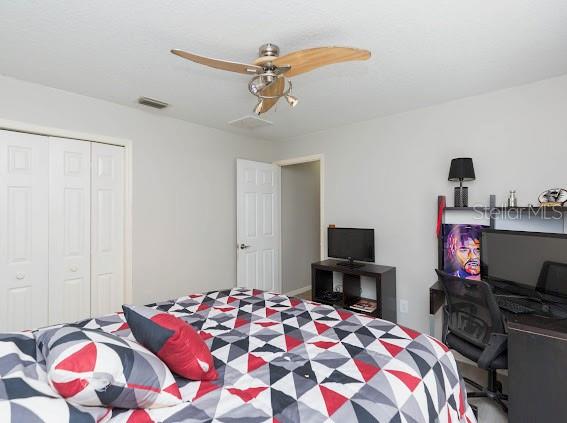 Image 15 of 24 For 23635 Oakside Boulevard