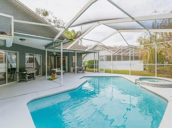 Image 21 of 24 For 23635 Oakside Boulevard