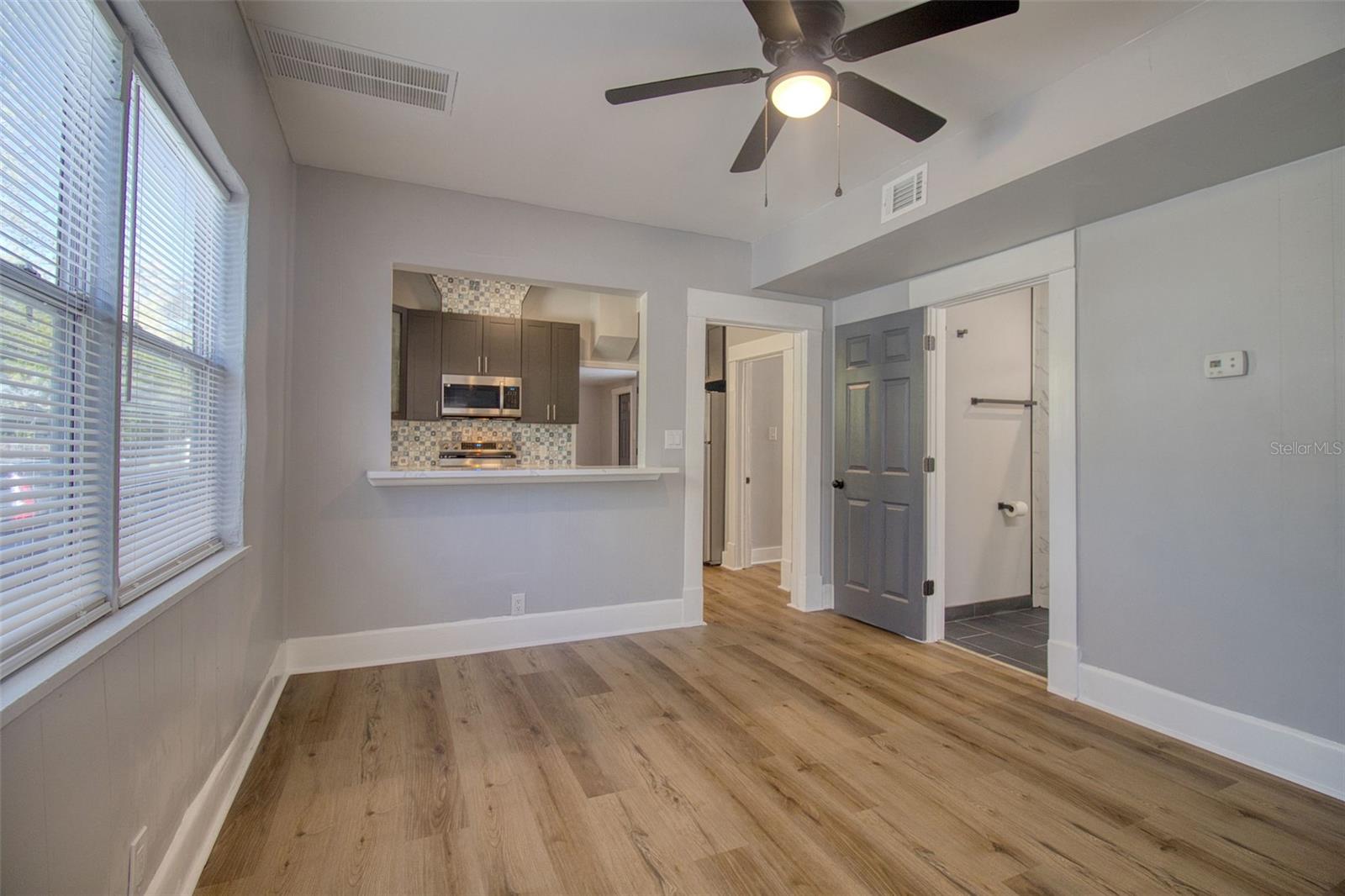 Image 11 of 29 For 675 16th Avenue S 1