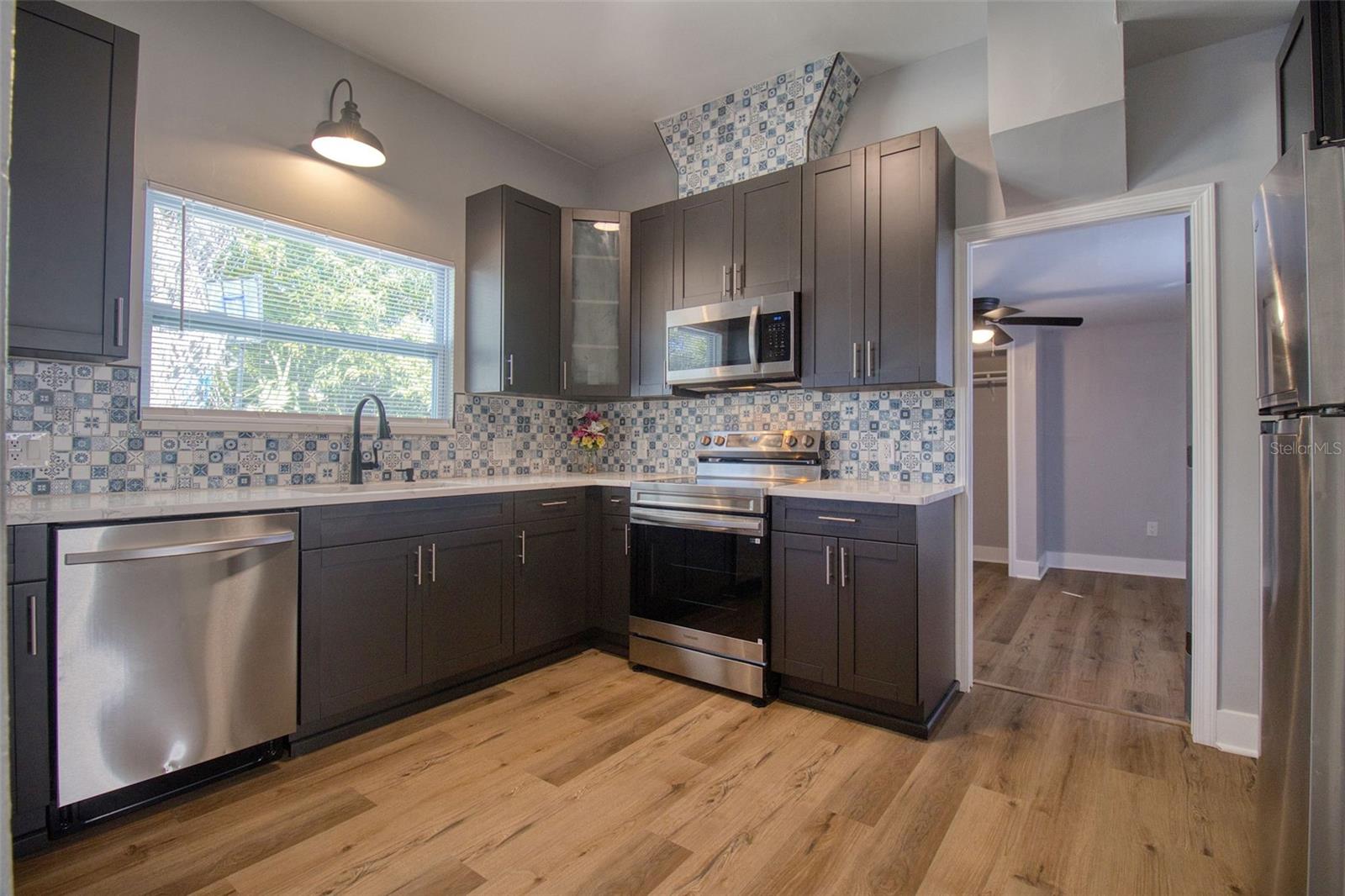 Image 13 of 29 For 675 16th Avenue S 1