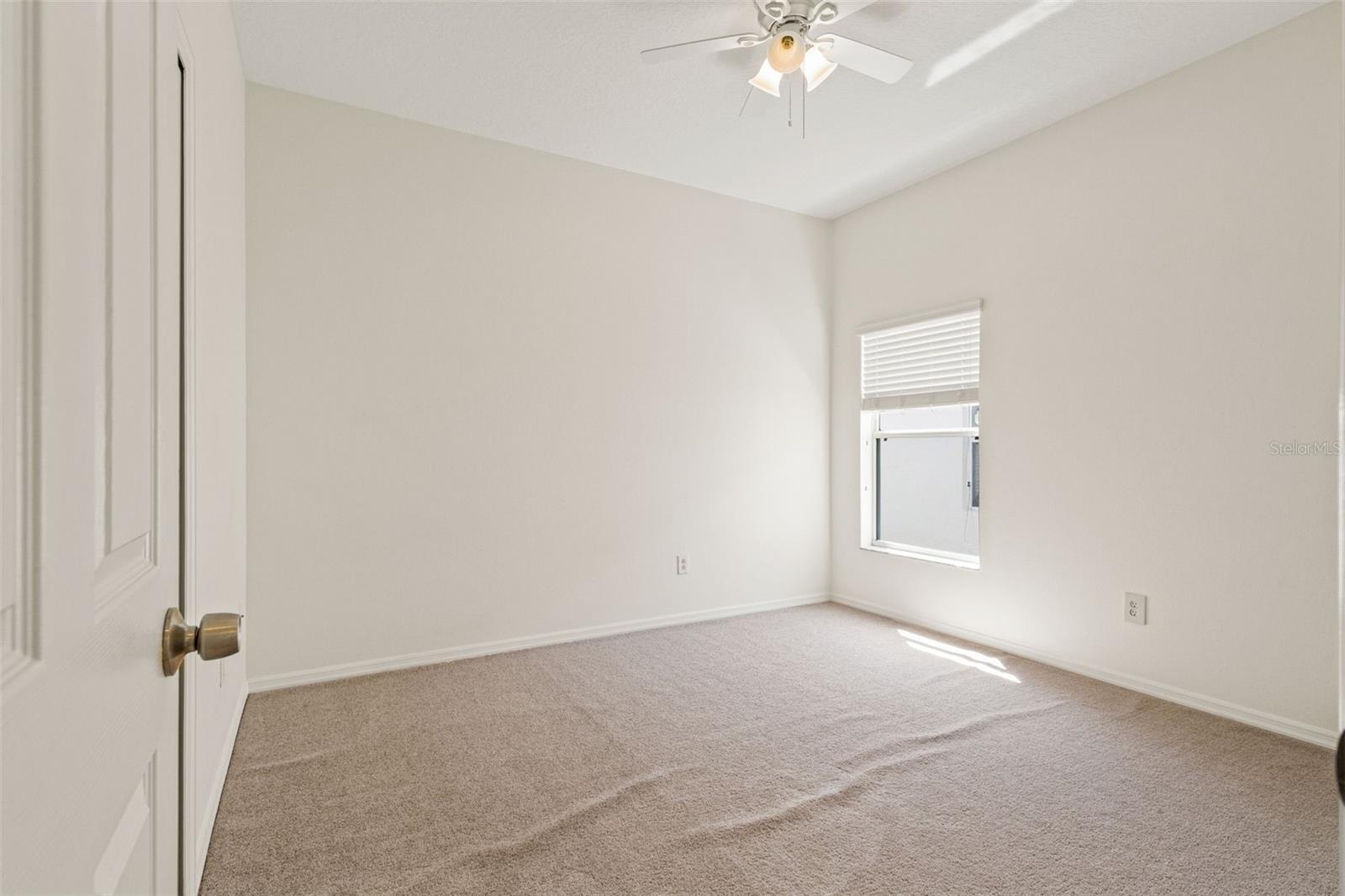 Image 18 of 36 For 518 York Dale Drive