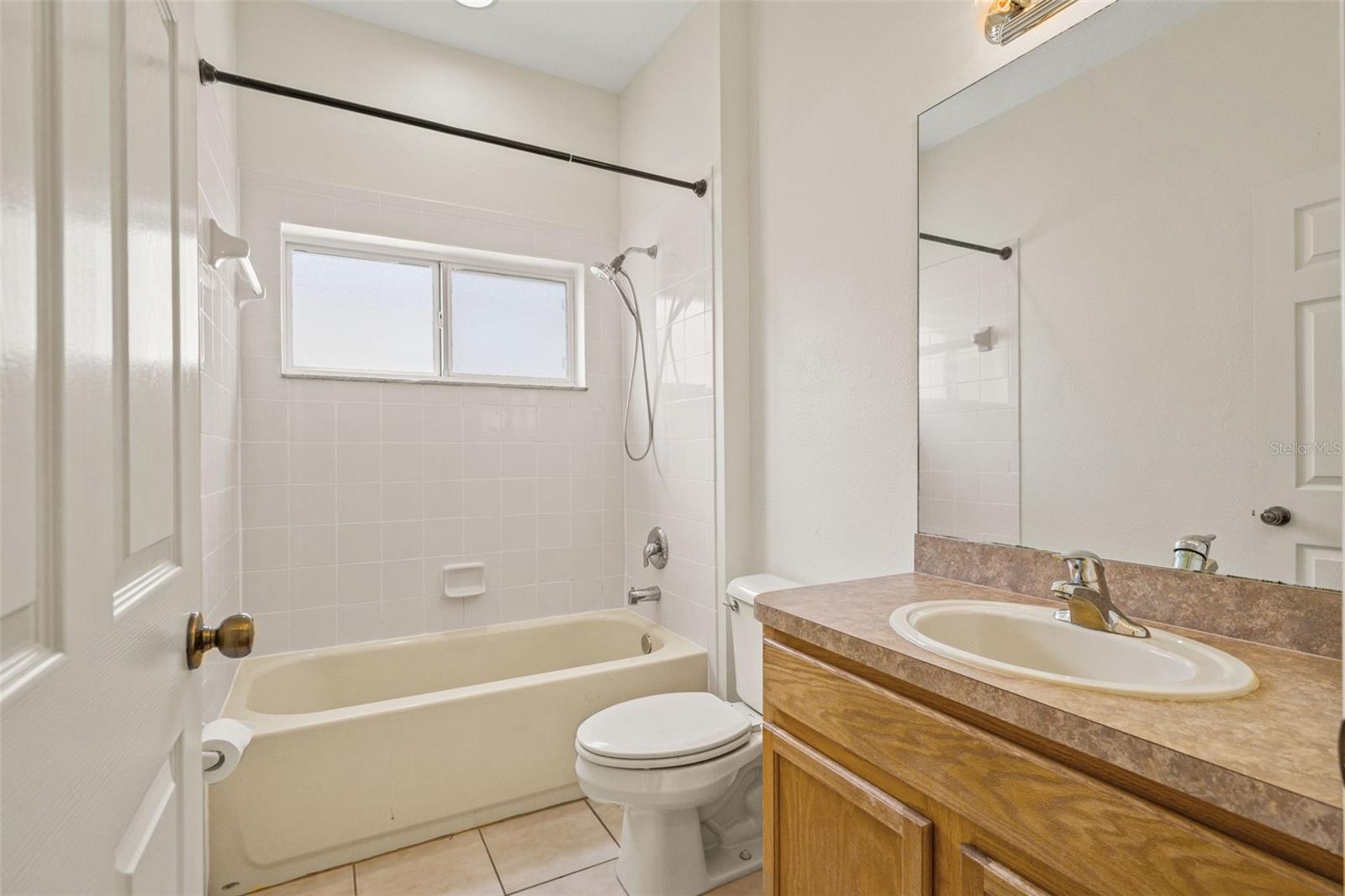 Image 20 of 36 For 518 York Dale Drive