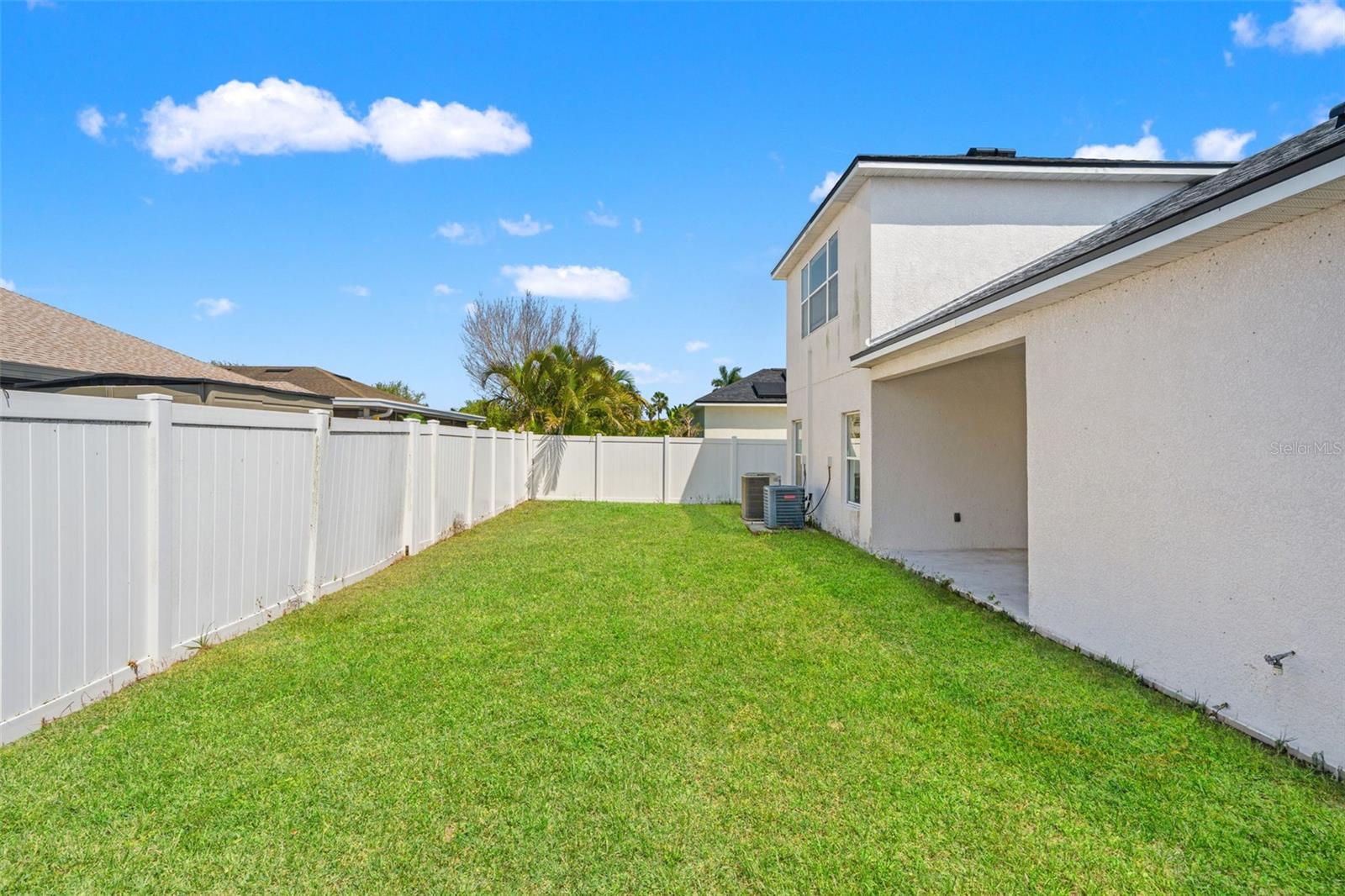 Image 27 of 36 For 518 York Dale Drive