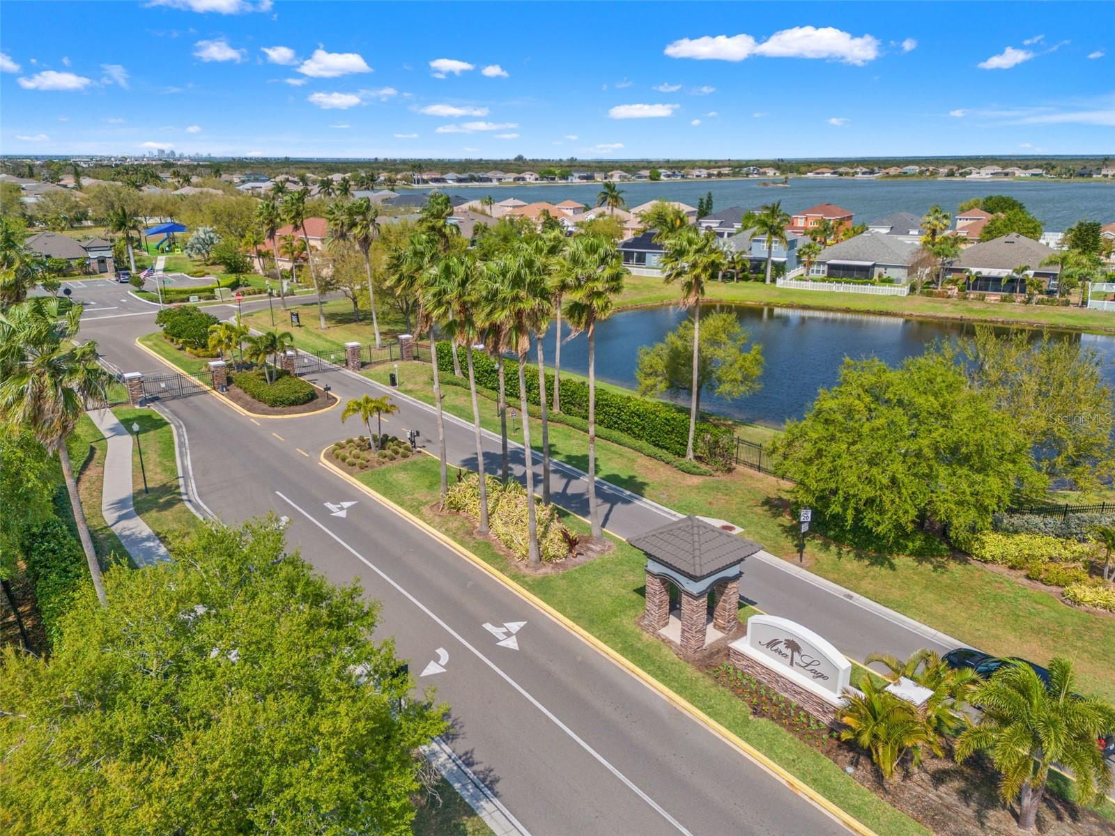 Image 30 of 36 For 518 York Dale Drive