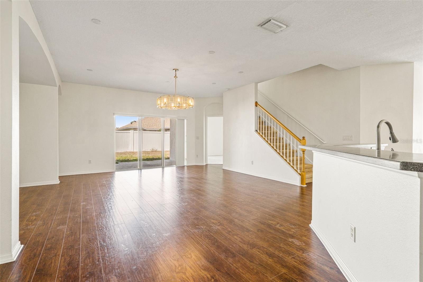 Image 4 of 36 For 518 York Dale Drive