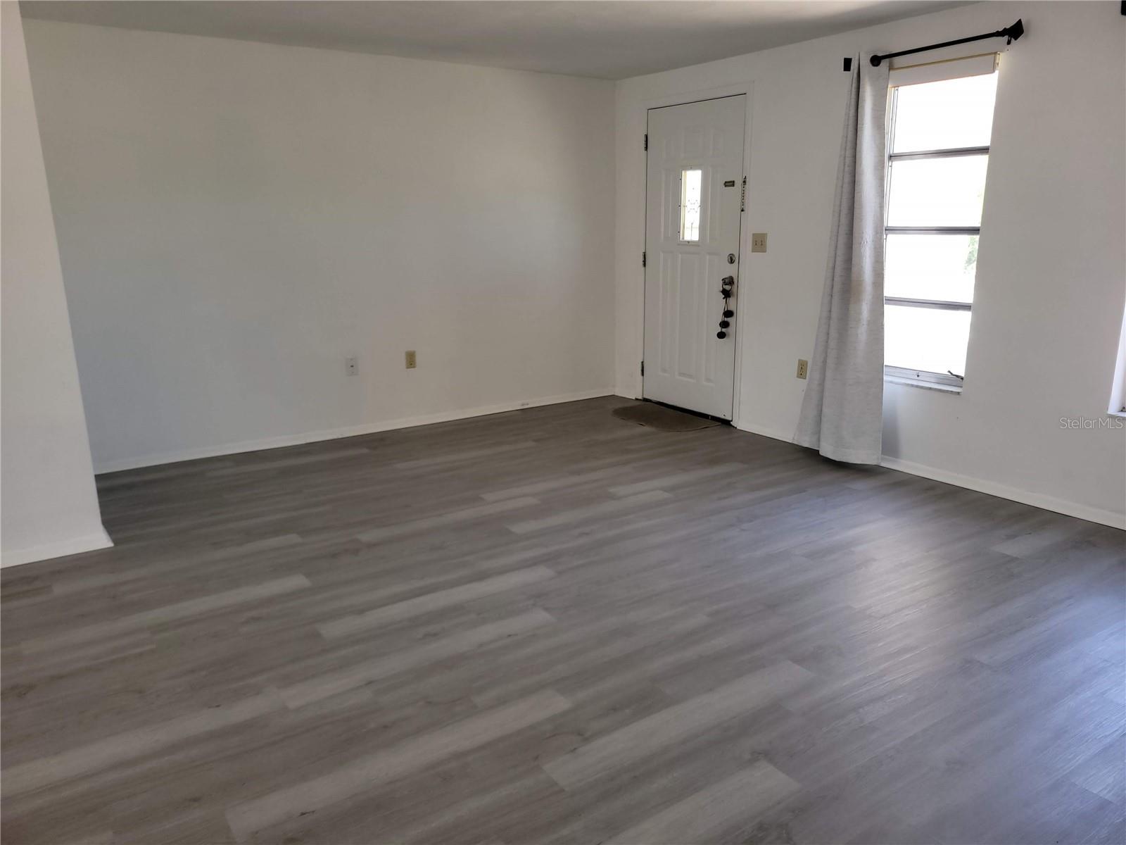 Image 2 of 25 For 6410 Tralee Avenue