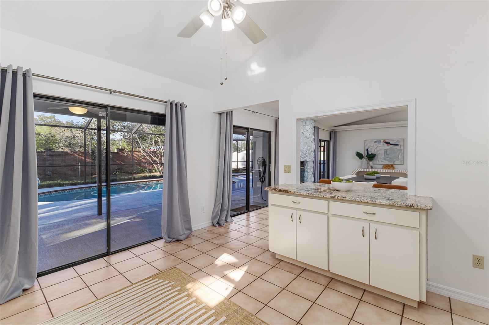 Image 10 of 32 For 6308 Queensway Drive