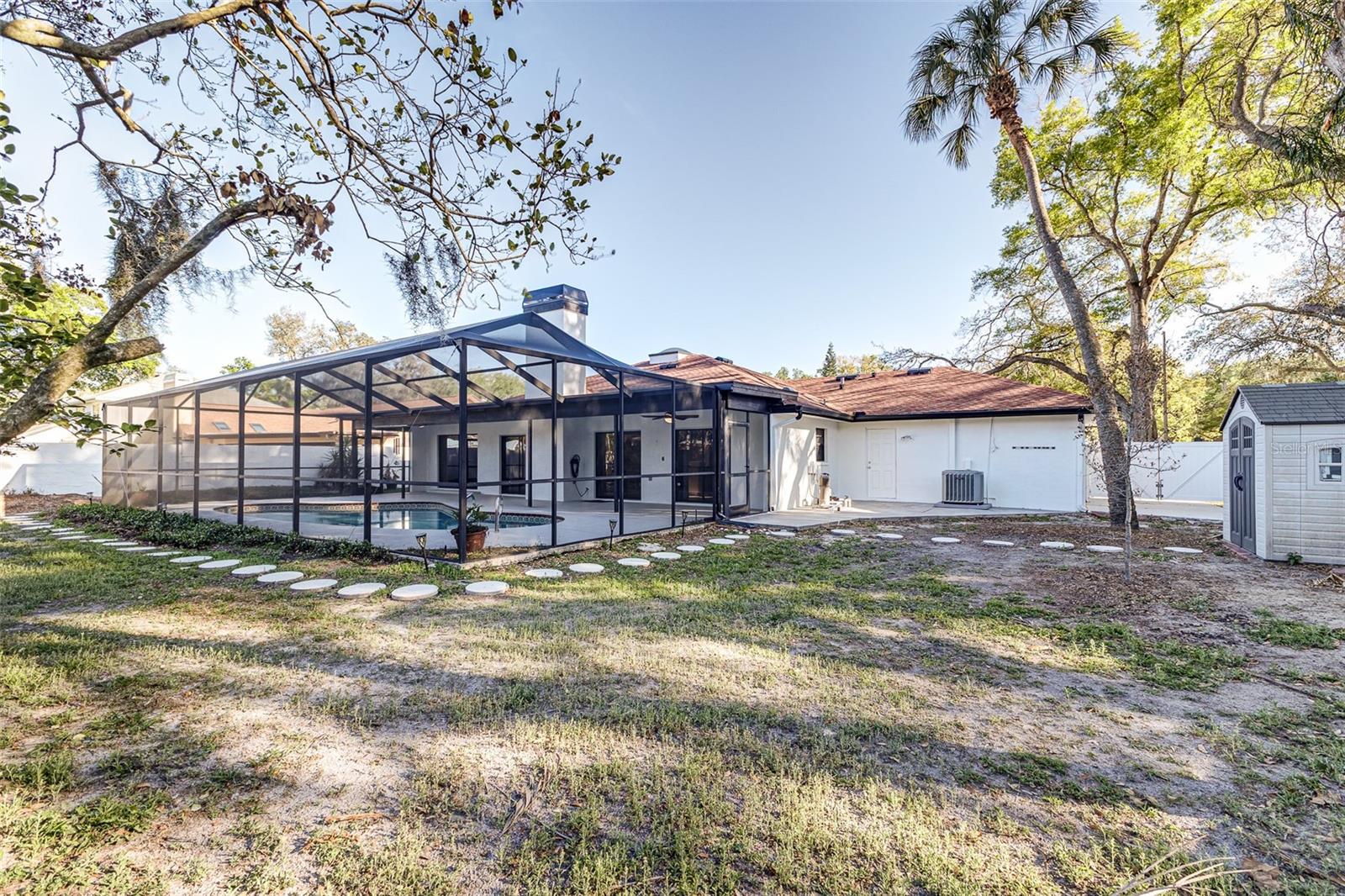 Image 28 of 32 For 6308 Queensway Drive