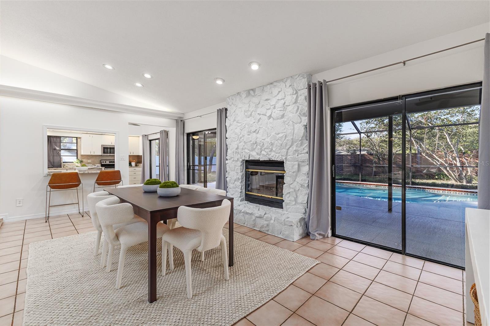 Image 8 of 32 For 6308 Queensway Drive