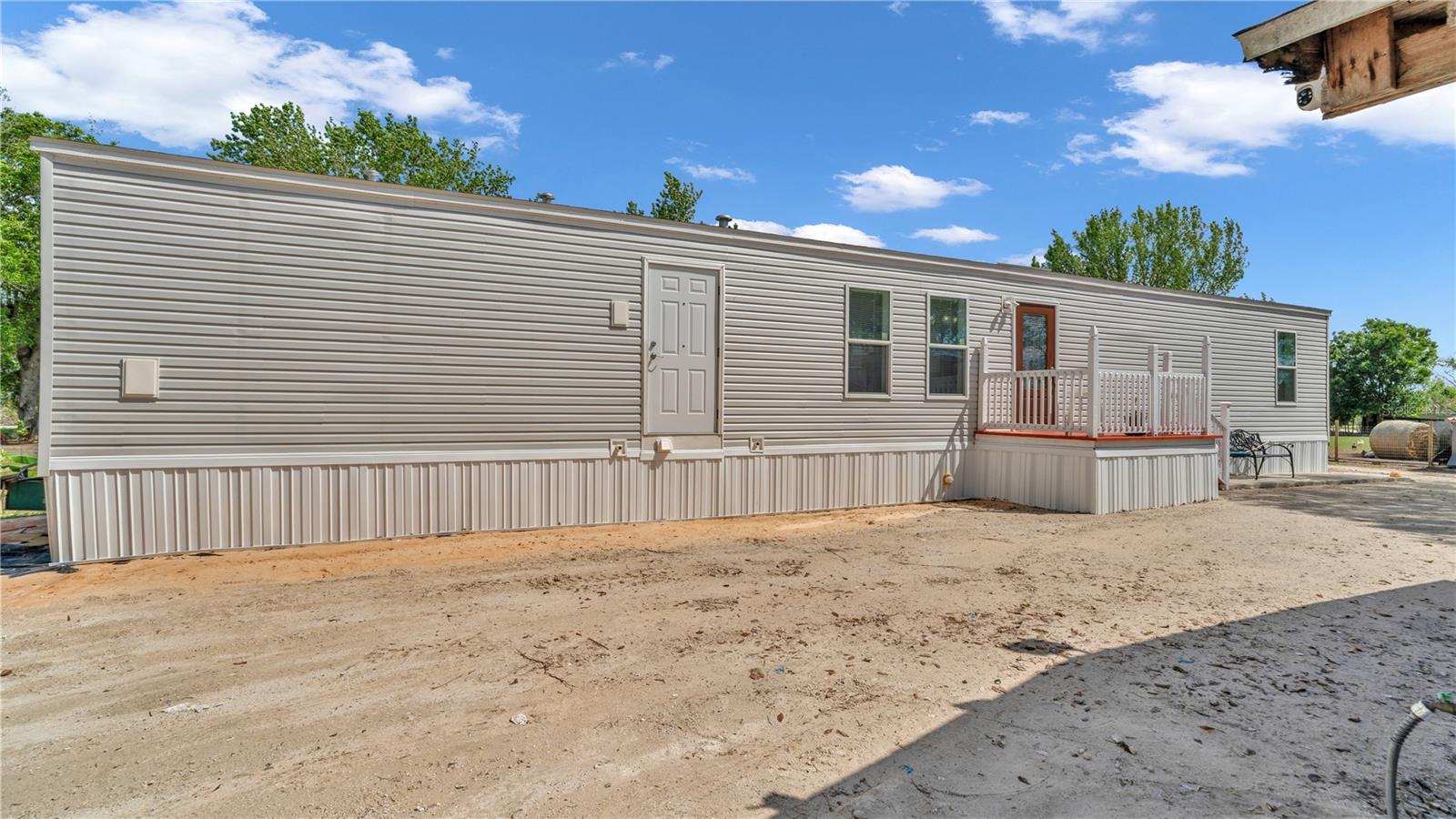 Image 21 of 85 For 1333 Bluff Hammock Road