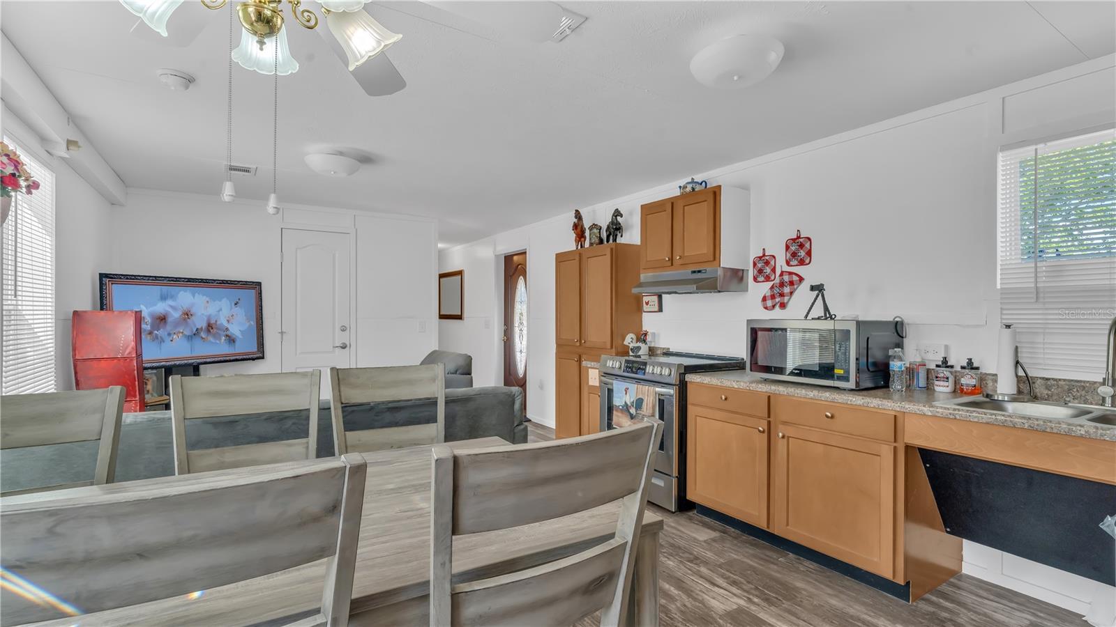 Image 27 of 85 For 1333 Bluff Hammock Road