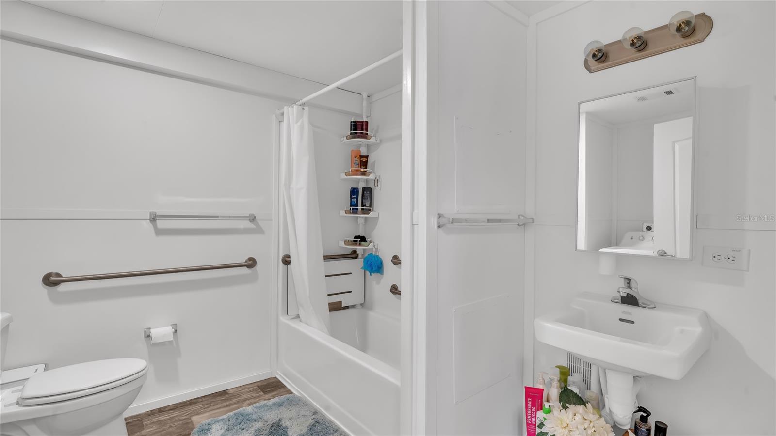 Image 31 of 85 For 1333 Bluff Hammock Road