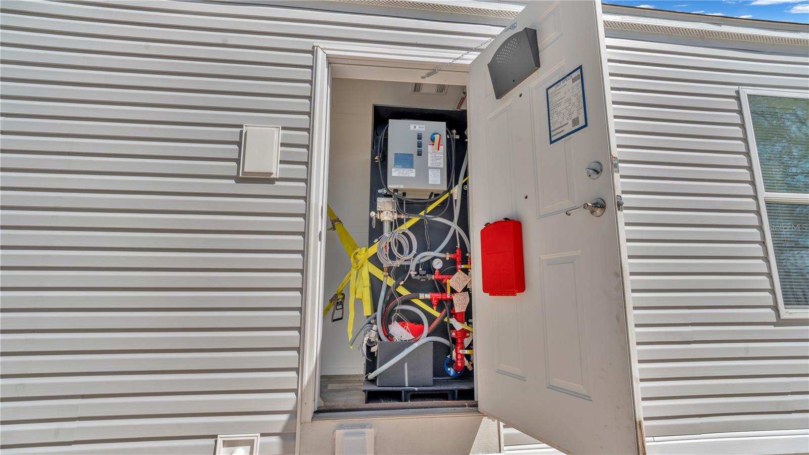 Image 35 of 85 For 1333 Bluff Hammock Road