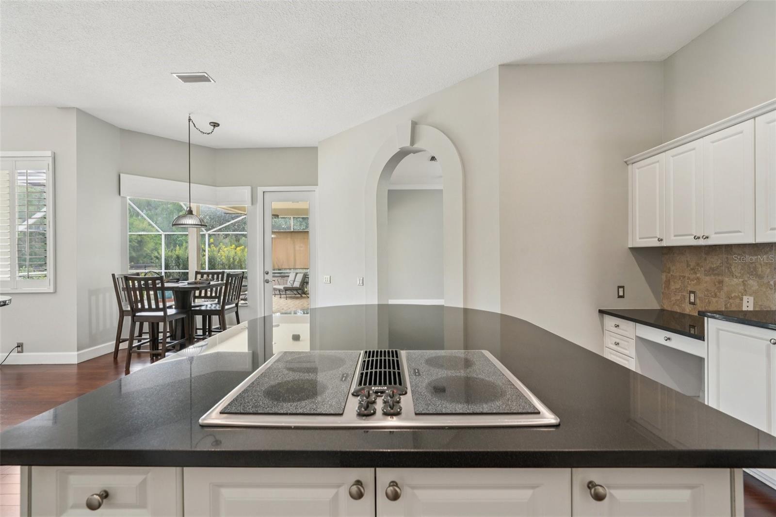 Image 11 of 84 For 4941 Kylemore Court