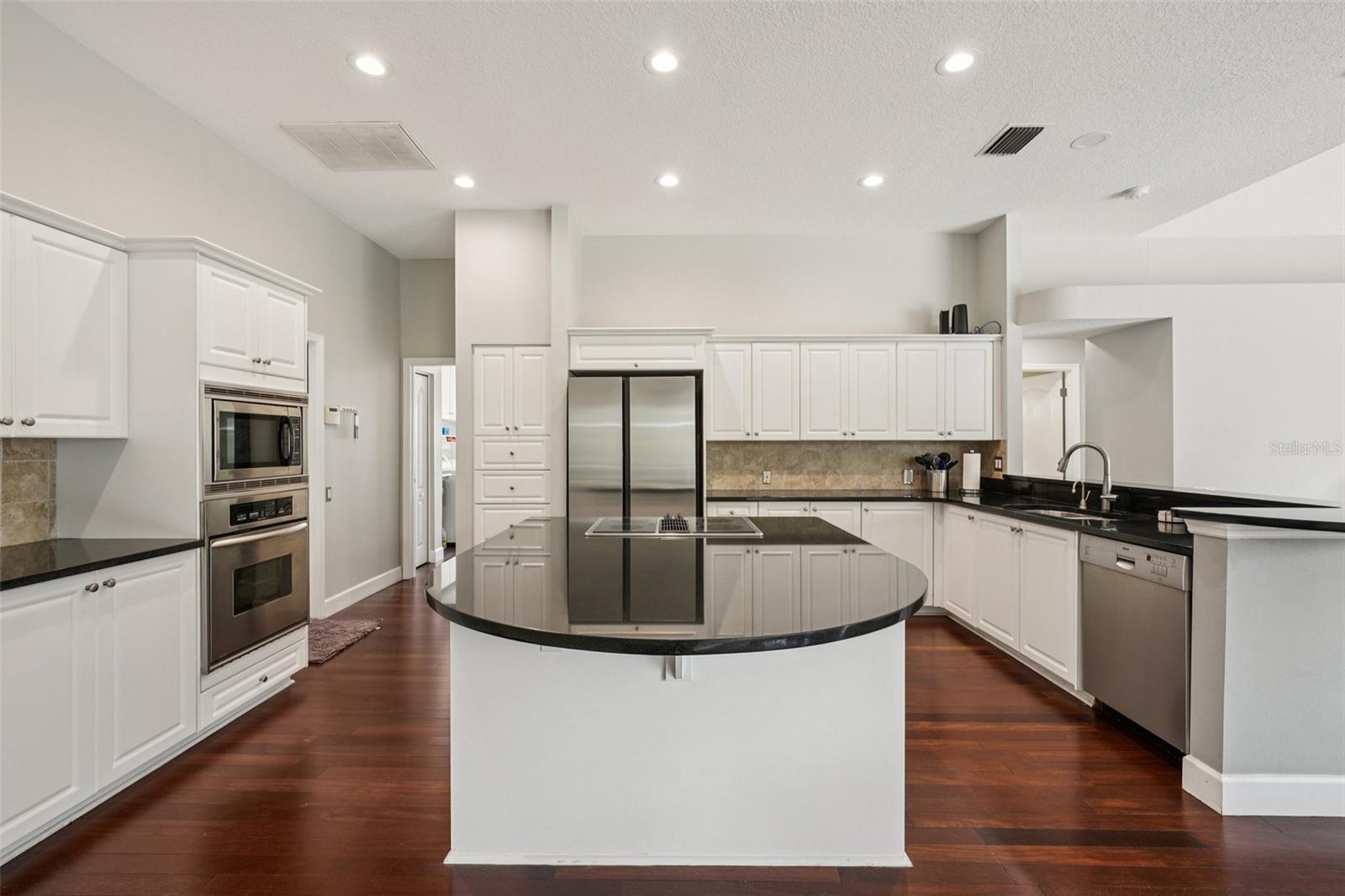 Image 15 of 84 For 4941 Kylemore Court