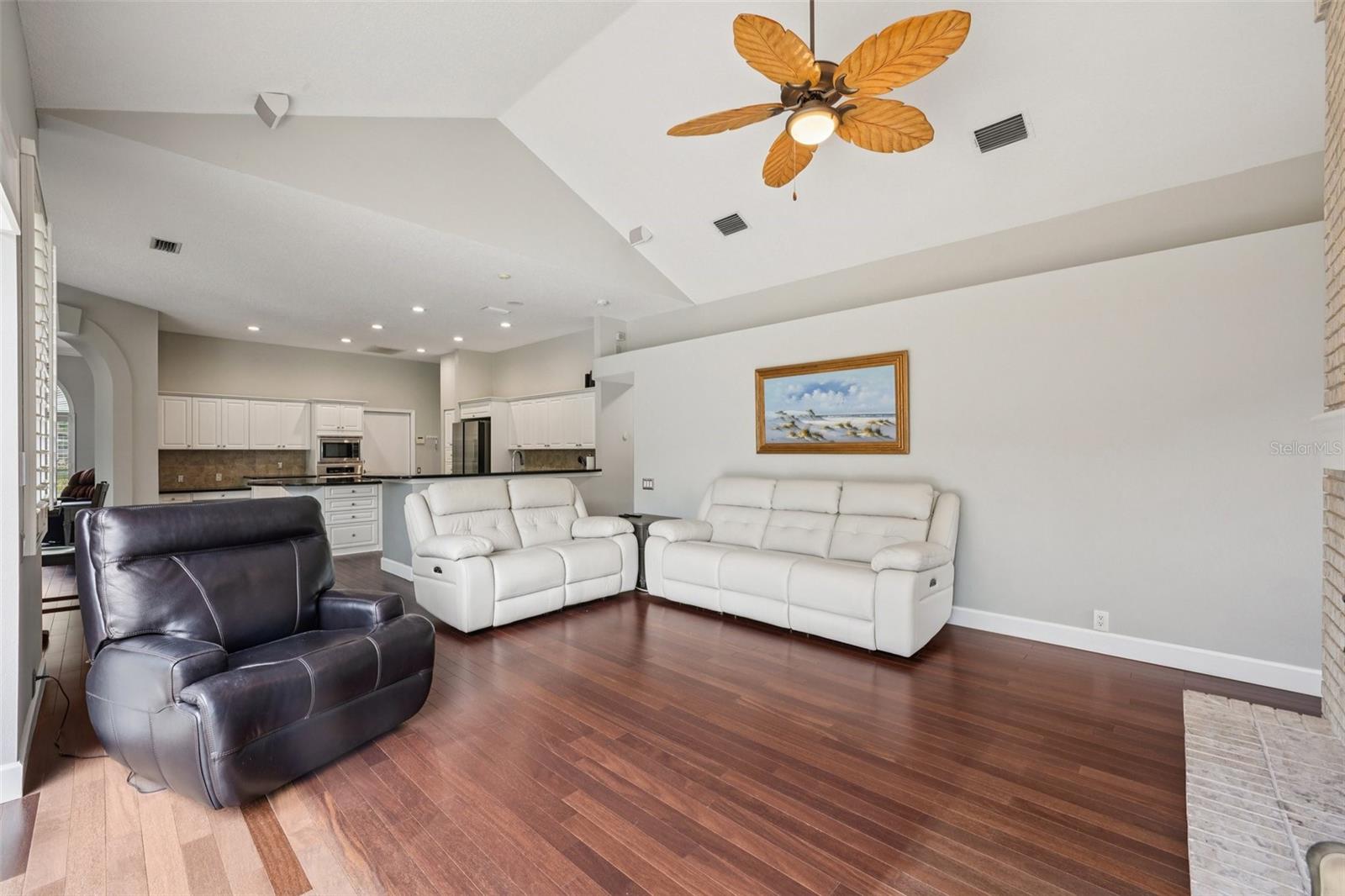 Image 24 of 84 For 4941 Kylemore Court