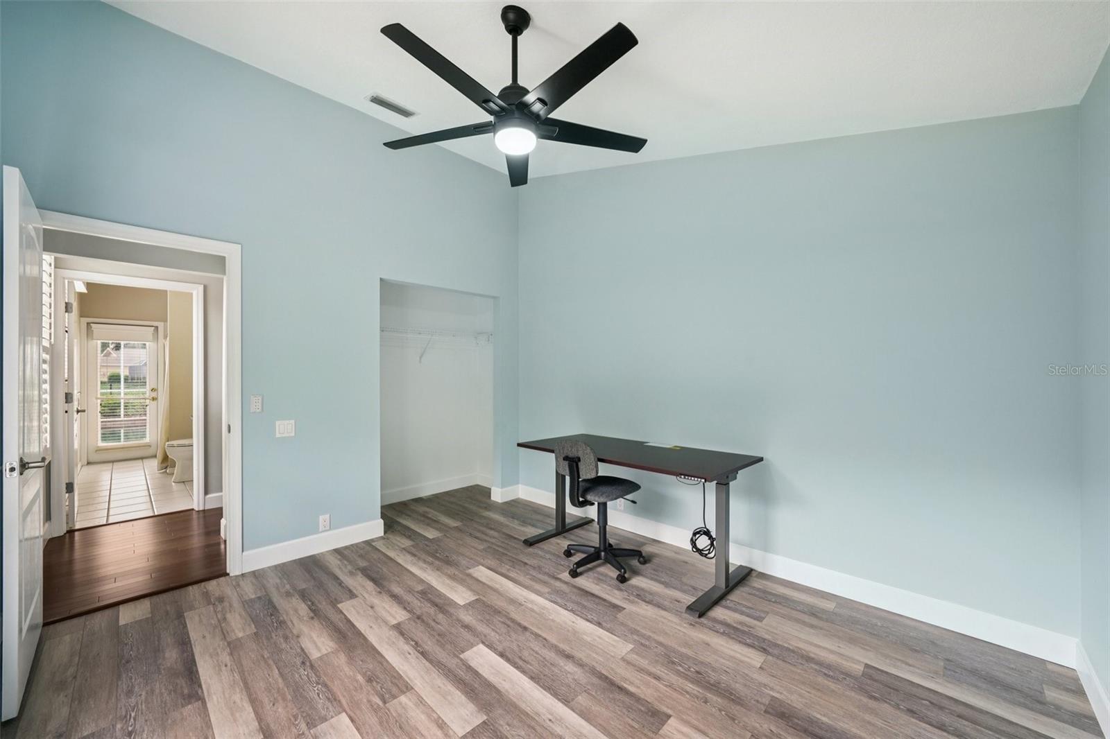 Image 47 of 84 For 4941 Kylemore Court