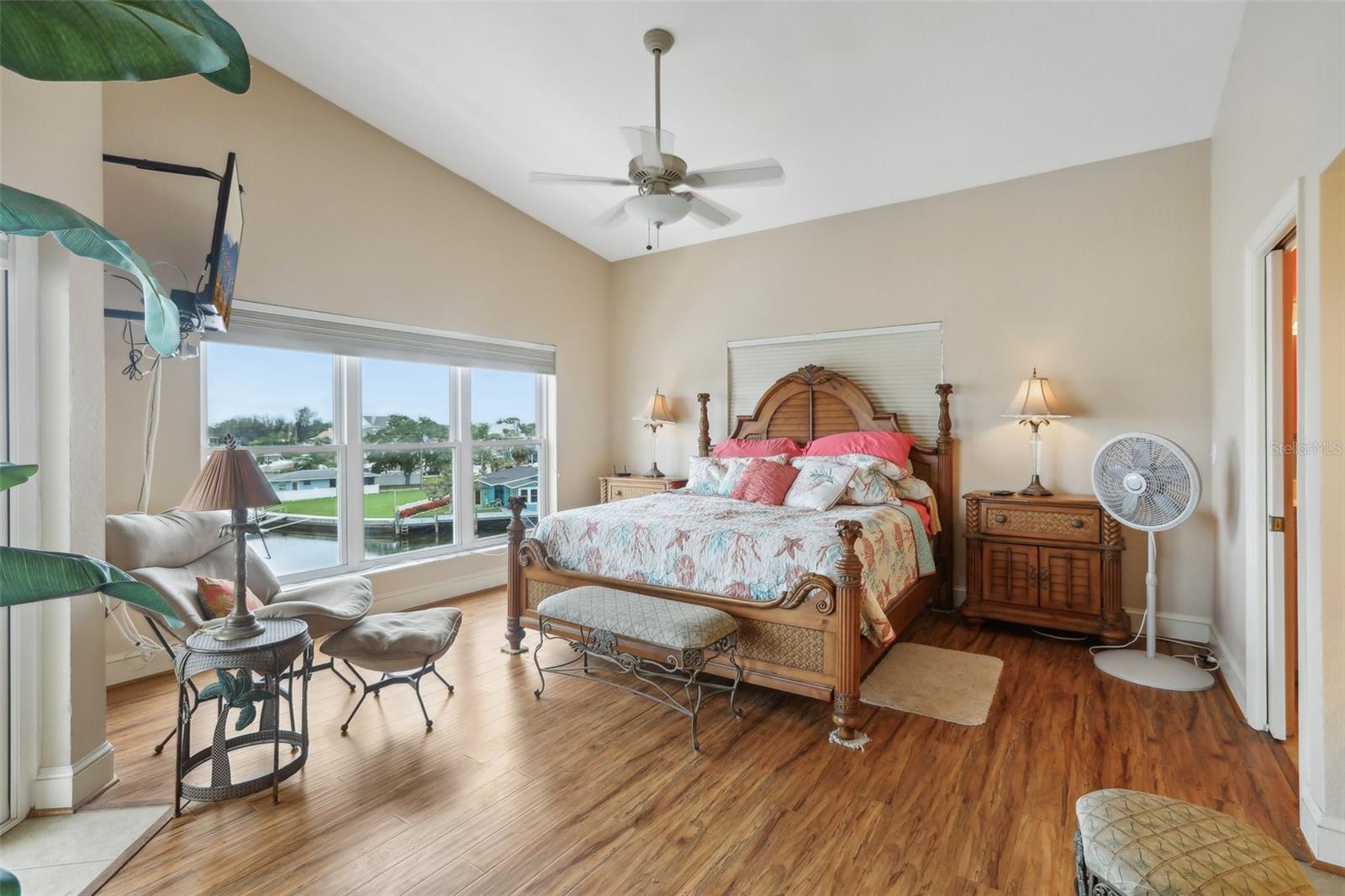 Image 21 of 46 For 6441 Clark Street