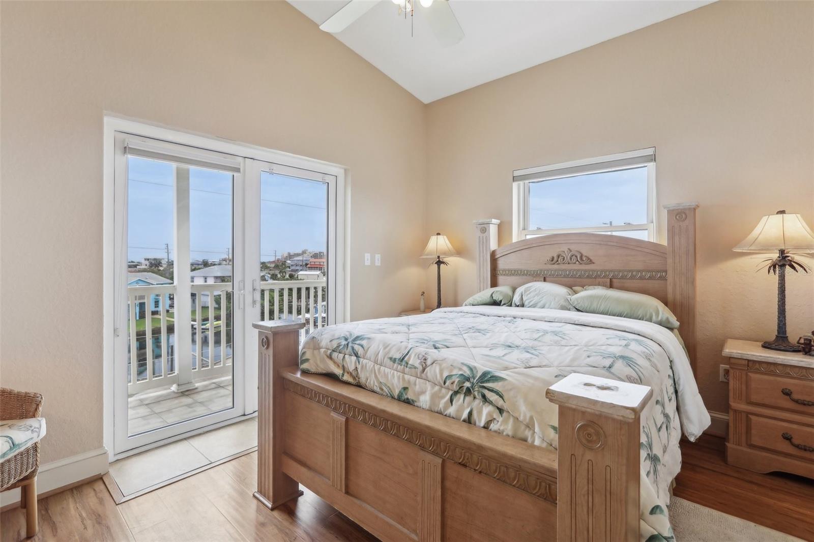 Image 29 of 46 For 6441 Clark Street