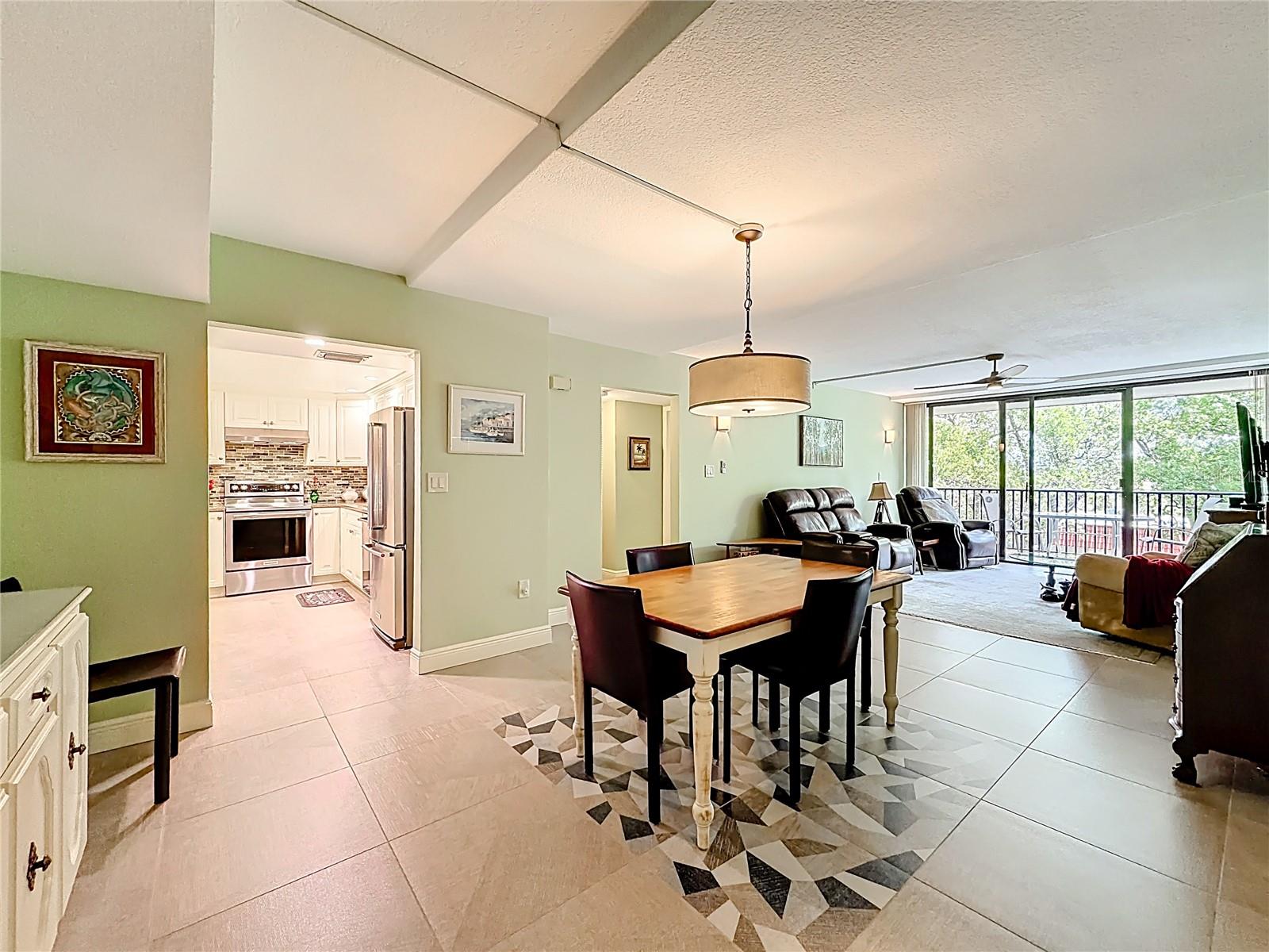 Image 3 of 51 For 2700 Bayshore Boulevard 9302