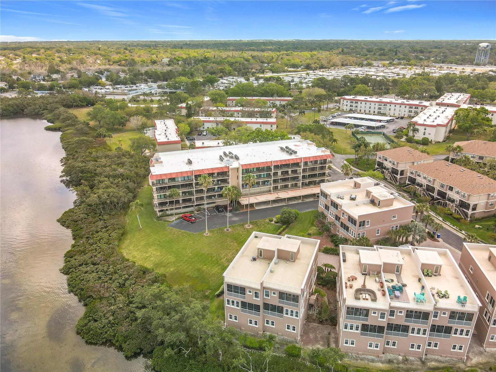 Image 43 of 51 For 2700 Bayshore Boulevard 9302