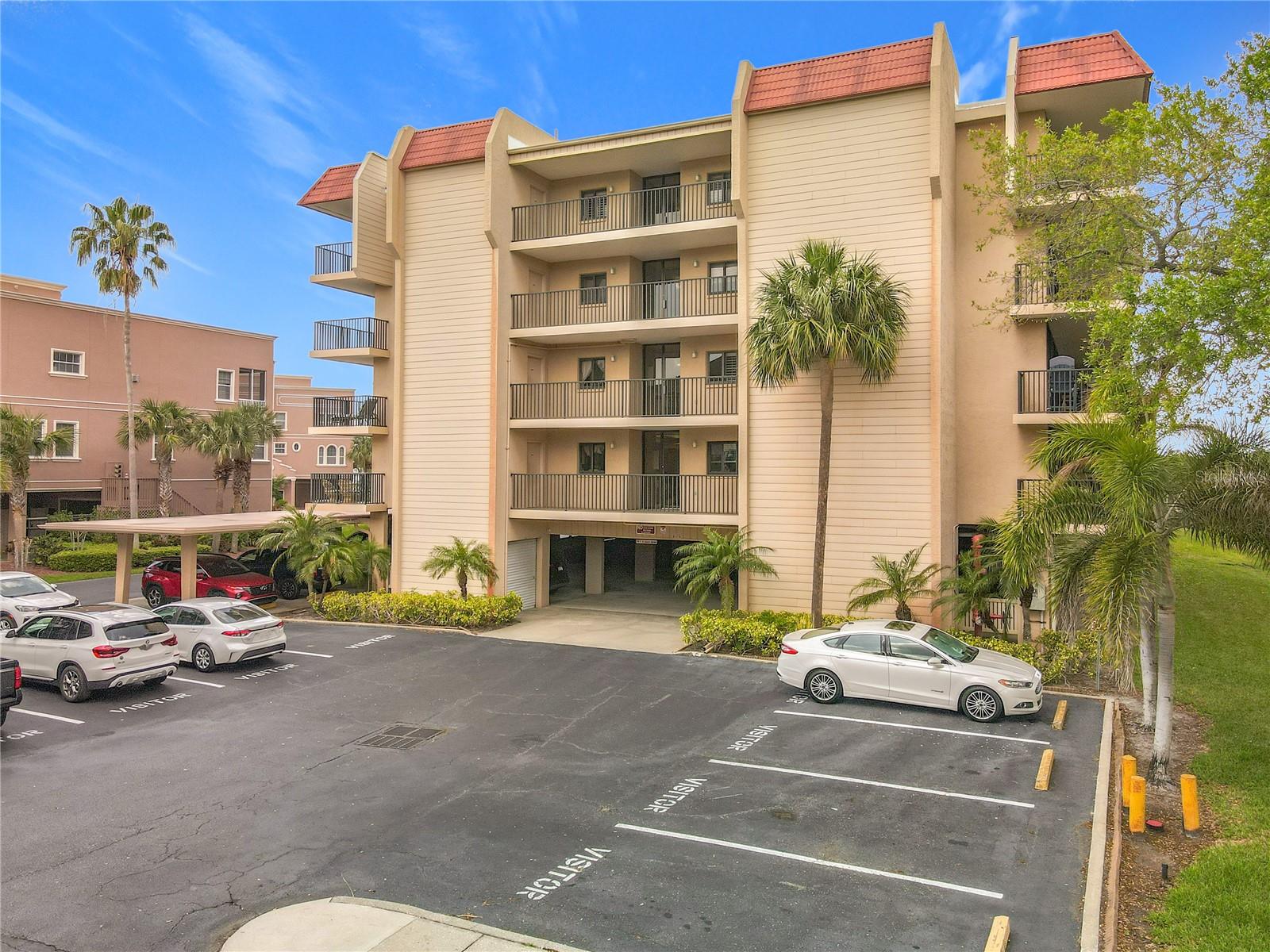 Image 5 of 51 For 2700 Bayshore Boulevard 9302