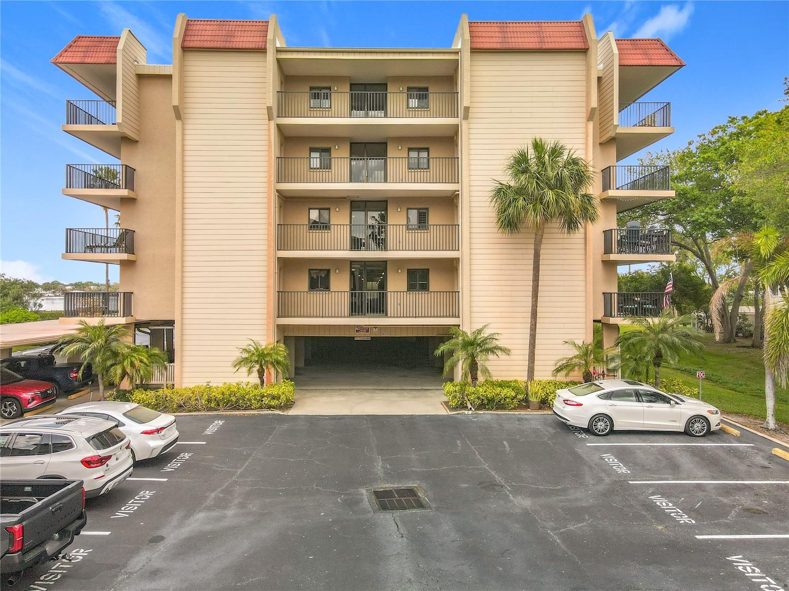 Image 6 of 51 For 2700 Bayshore Boulevard 9302