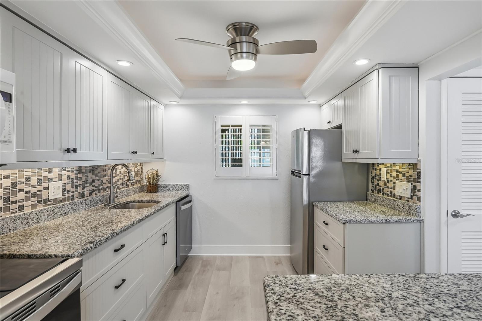 Image 7 of 64 For 868 Bayway Boulevard 101