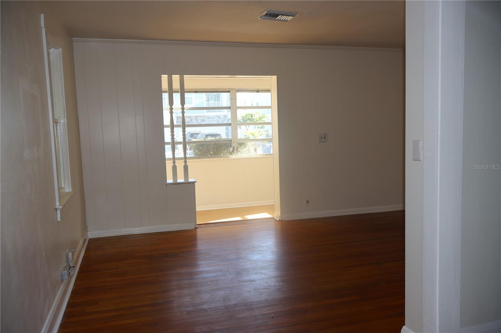 Image 10 of 25 For 3815 De Leon Street