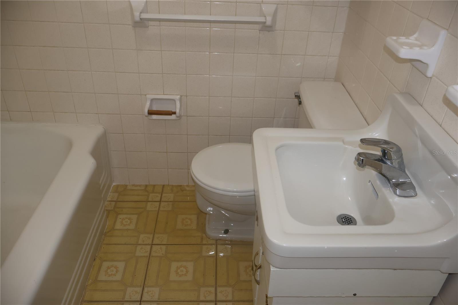 Image 14 of 25 For 3815 De Leon Street