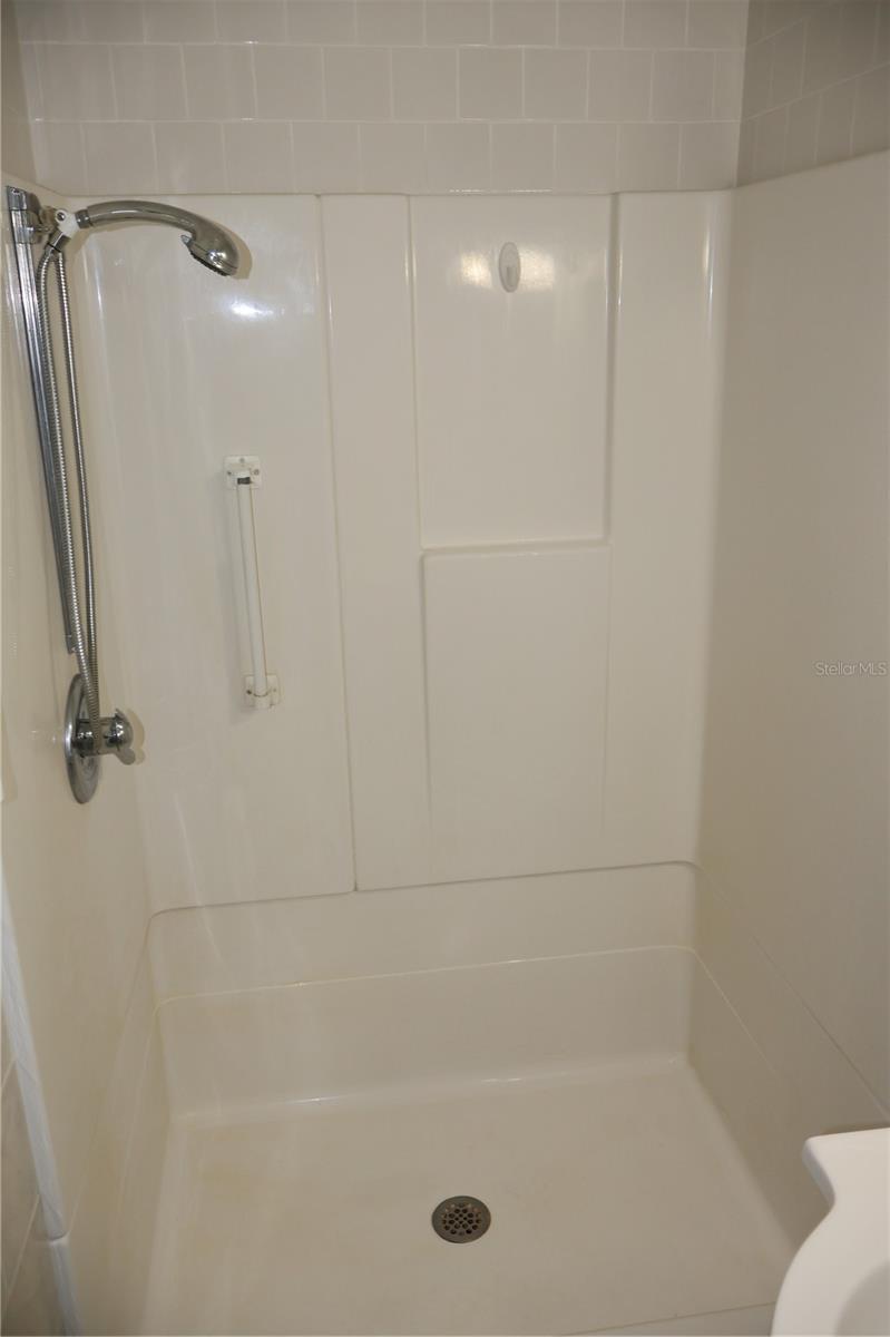 Image 20 of 25 For 3815 De Leon Street