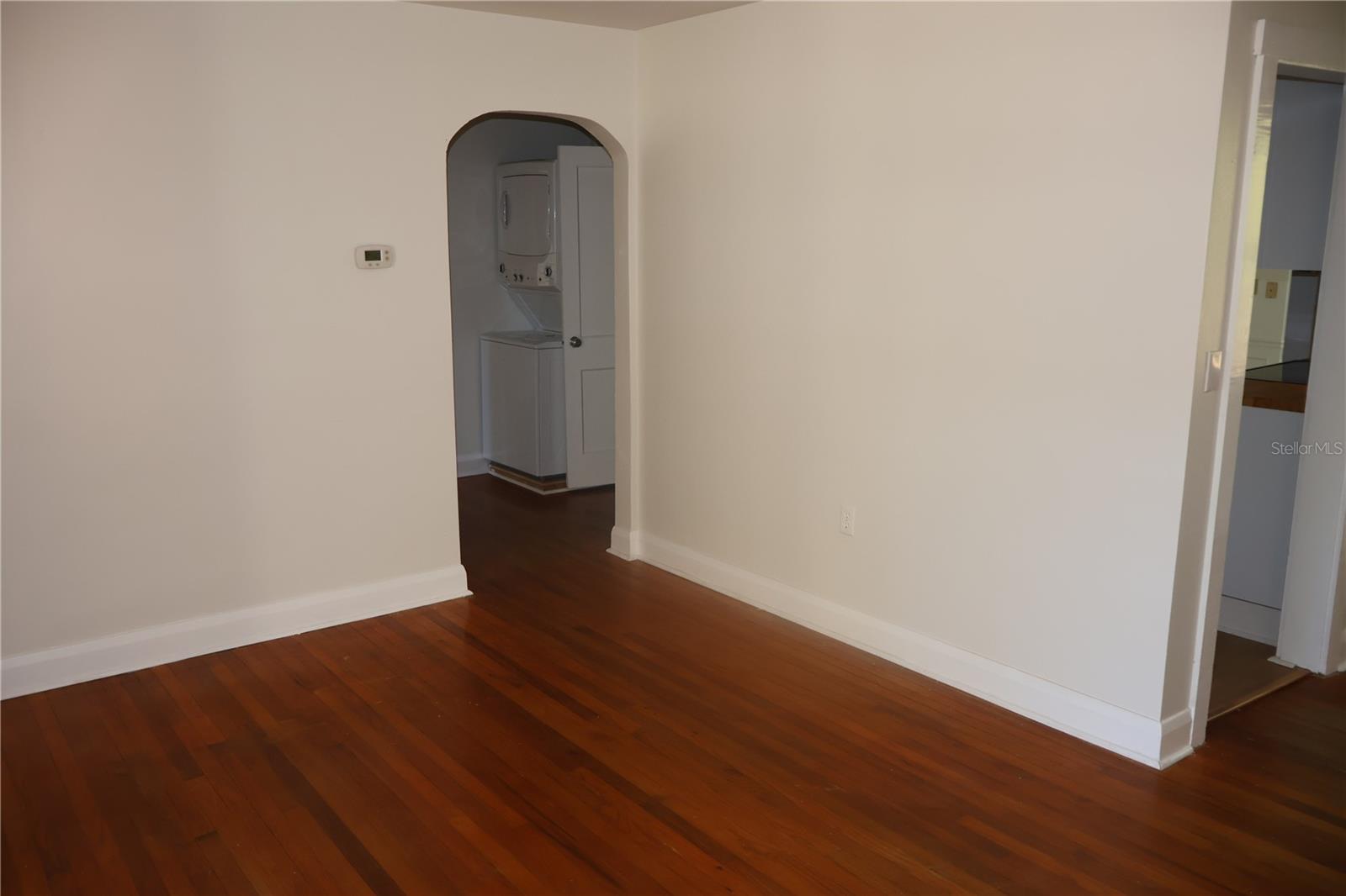 Image 4 of 25 For 3815 De Leon Street