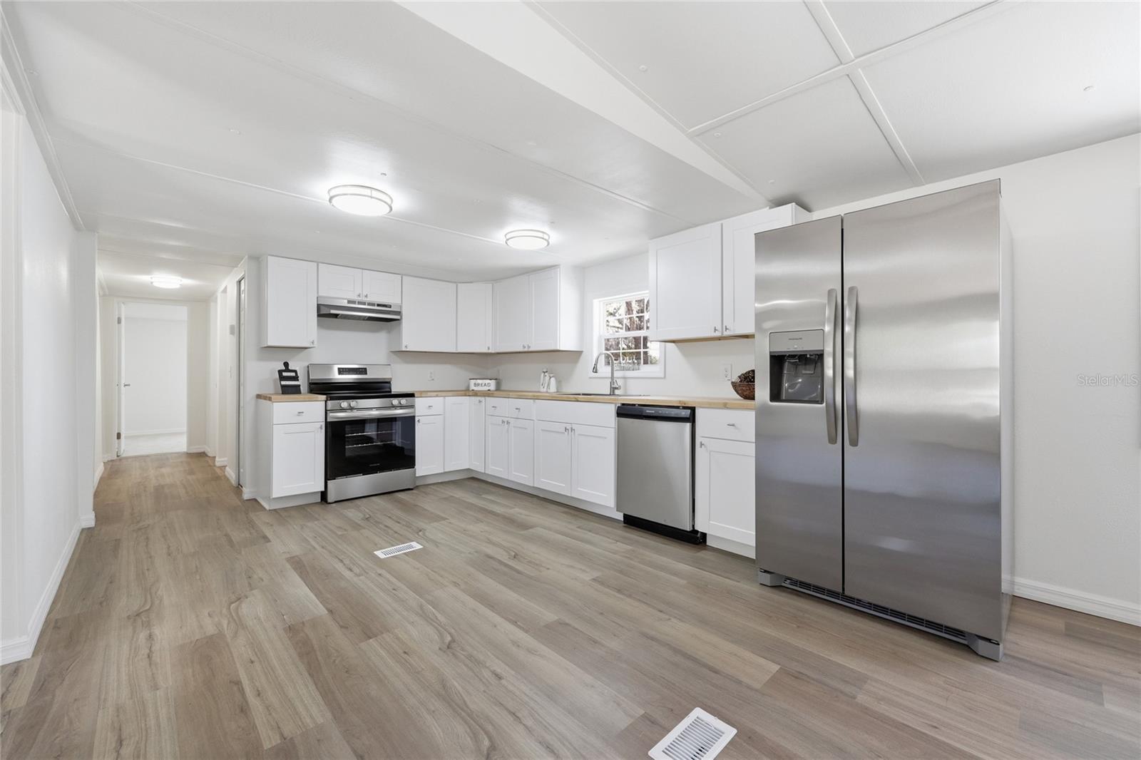 Image 14 of 48 For 9015 135th Place