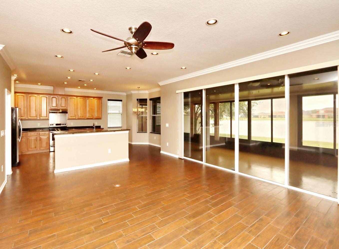 Image 17 of 36 For 13714 Artesa Bell Drive